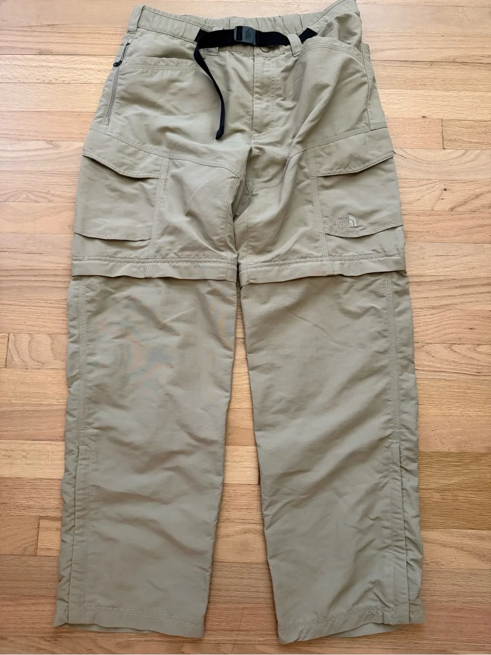 The North Face Men’s Medium Khaki Beige Paramount Convertible Pants Shorts